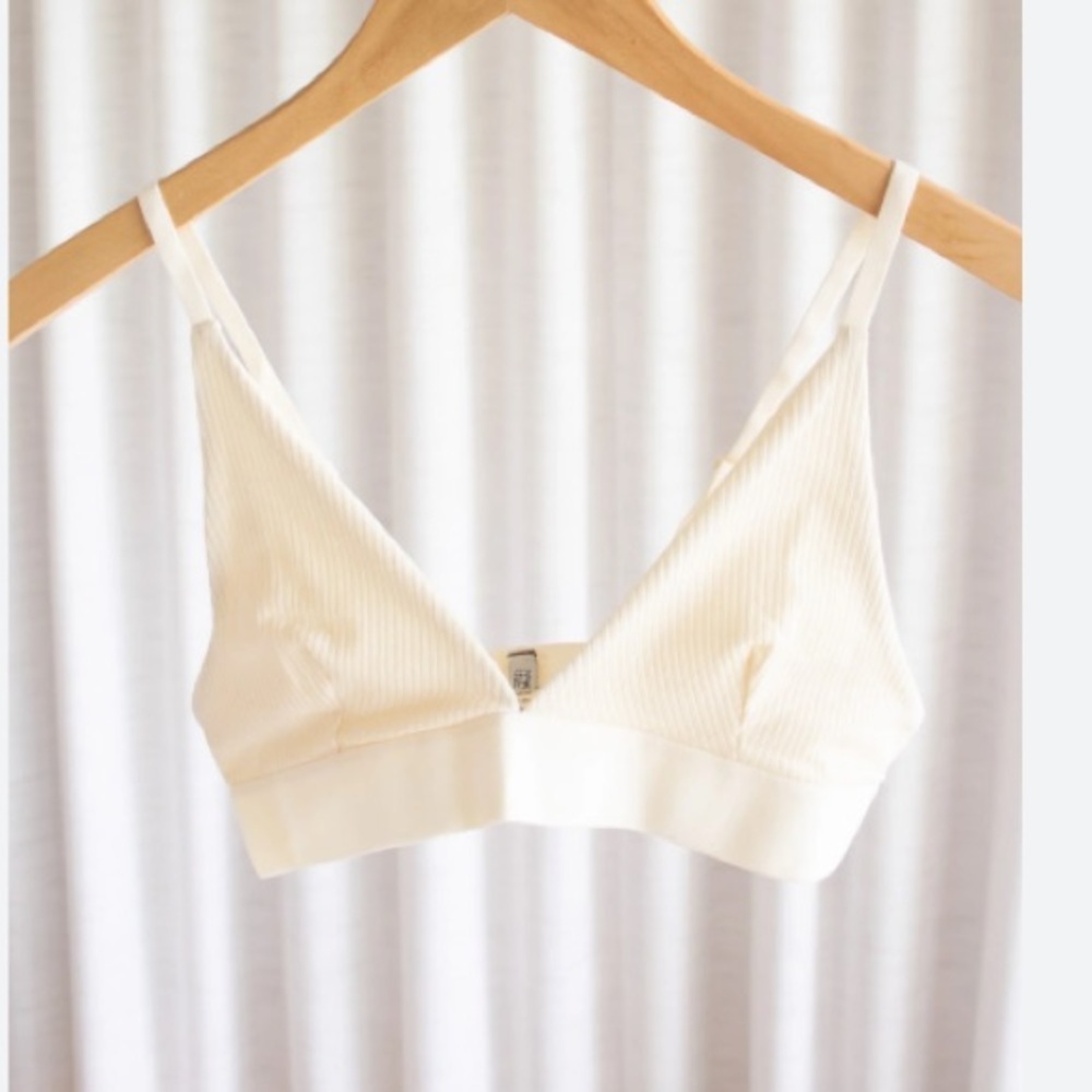 Baserange Ribbed Triangle Bra Off White New with tags small